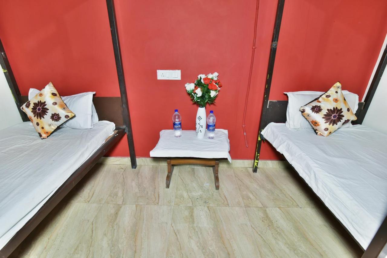 Wow Backpackers Hostels Amritsar Exterior photo